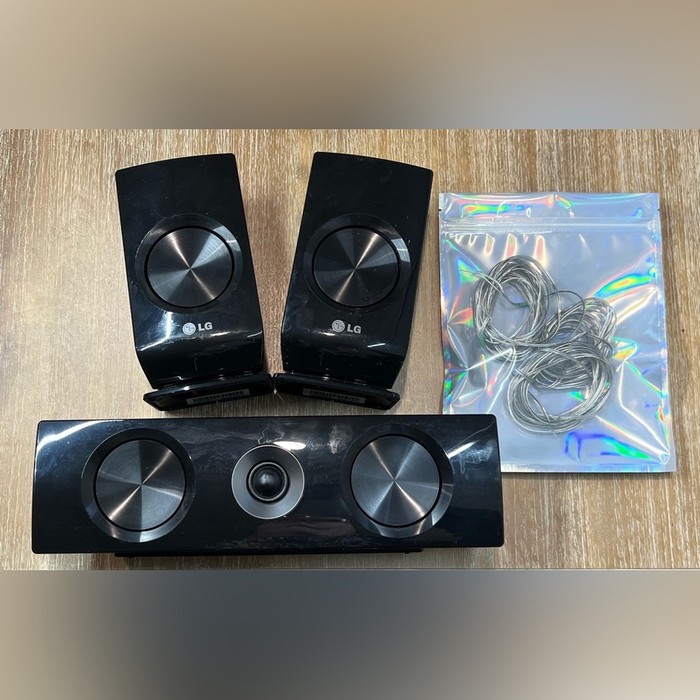 LG Wired Home Theater Surround Sound Speakers Set of 3, S62S2